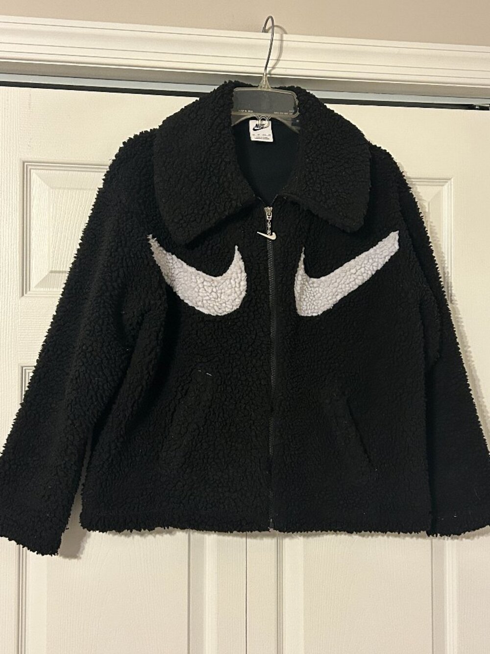 Womens NIKE Sz XS Black Swoosh Full Zipper Sherpa Jacket
